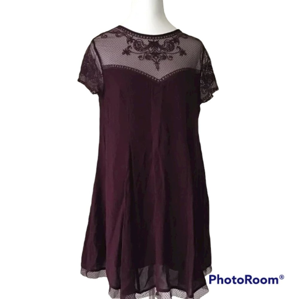 Dress  Medium Wine Lace Front & Back EUC